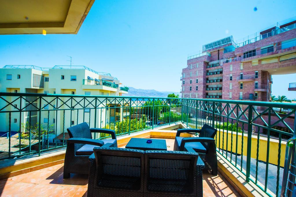 C Class Apartment Eilat Kültér fotó