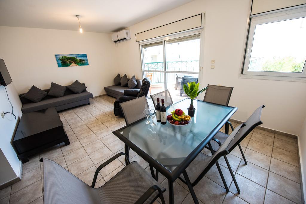 C Class Apartment Eilat Kültér fotó
